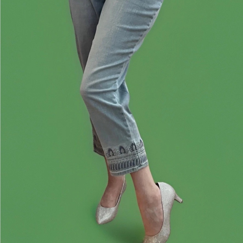 Chico's Light Blue Embroidered Cropped Jeans